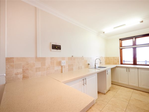 2 Bed Apartment in Waterfall Hills Mature Lifestyle Estate
