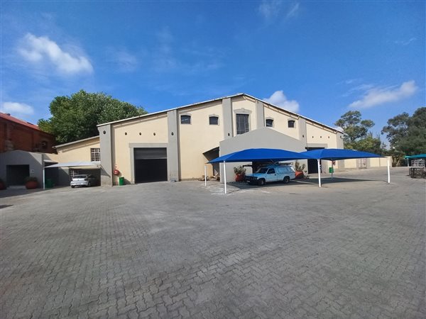 1 260 m² Industrial space 1 260 m² Industrial space