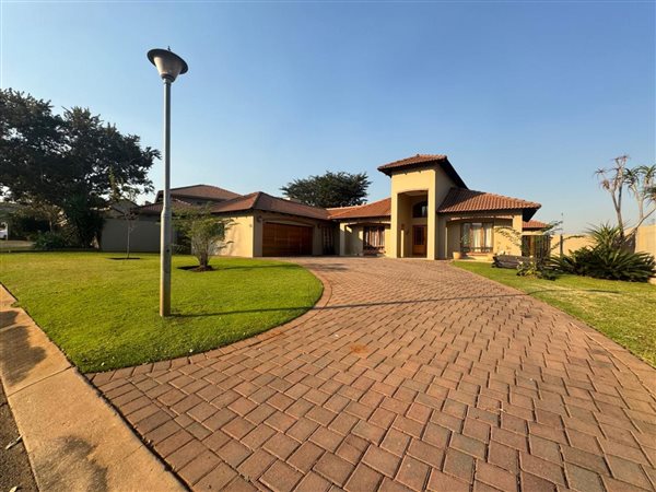 3 Bedroom House 3 Bedroom House