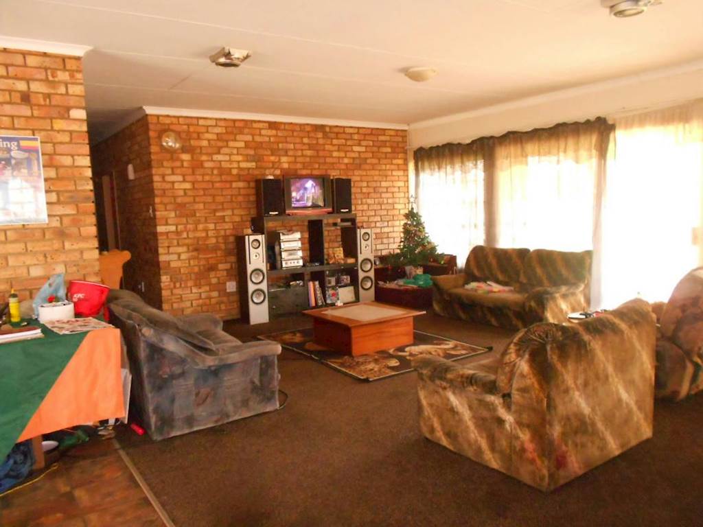 17 ha Smallholding in Witbank photo number 21