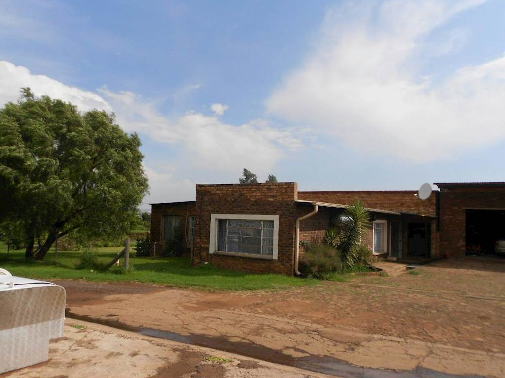 17 ha Smallholding in Witbank photo number 15