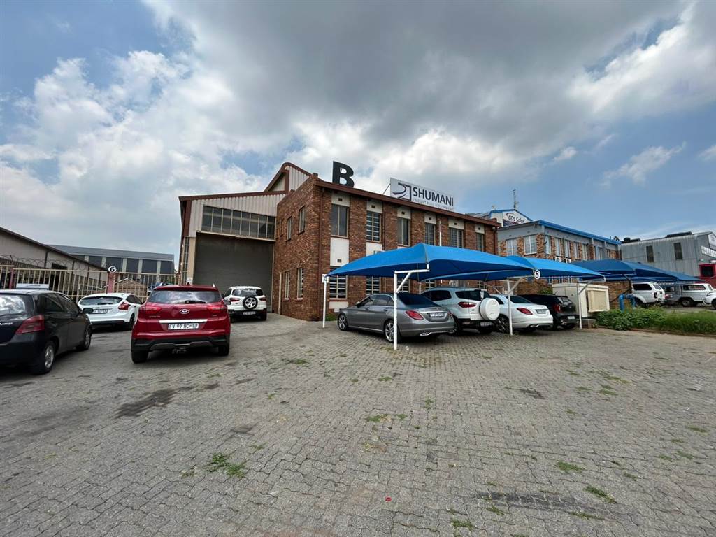 2530  m² Industrial space in Chloorkop photo number 1