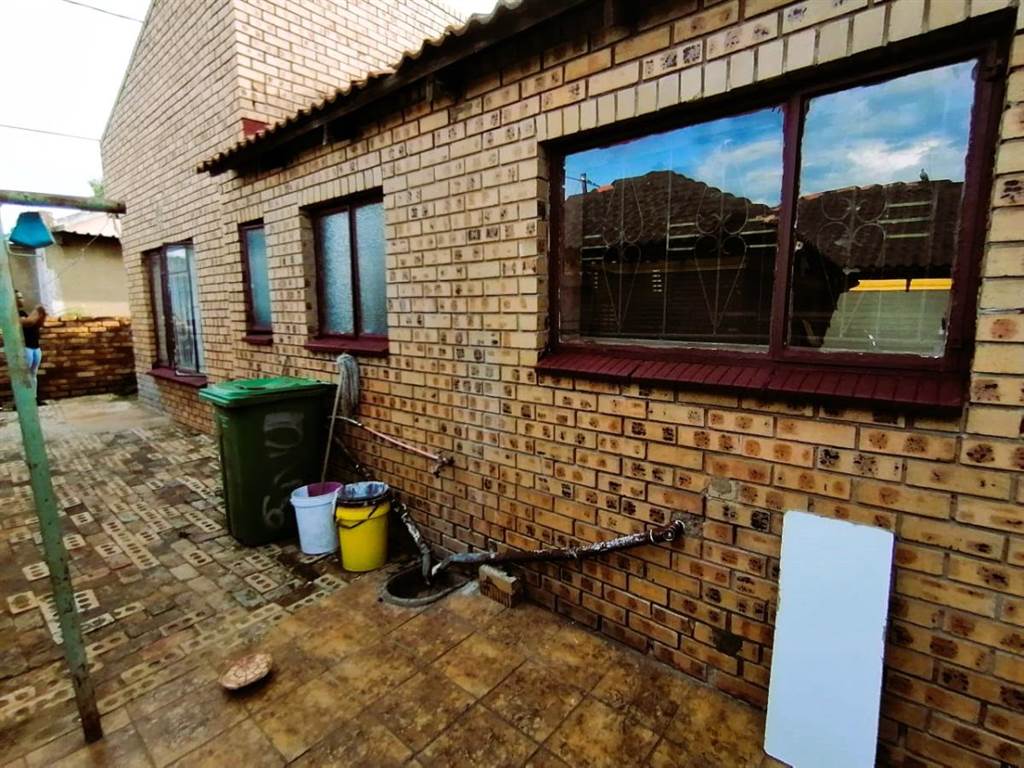 3 Bed House in Middelburg Central photo number 19