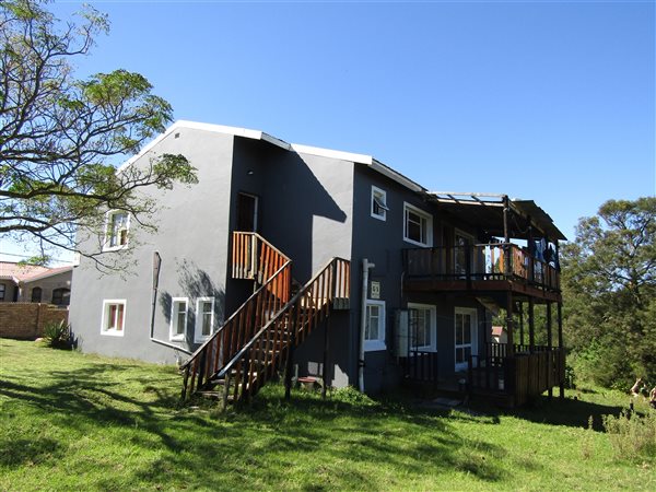 6 Bed House in Kruisfontein