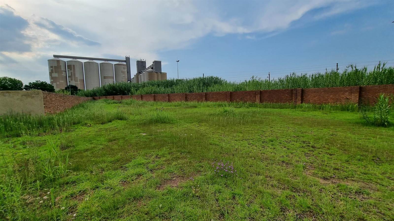 5433 m² Land available in Middelburg South photo number 3