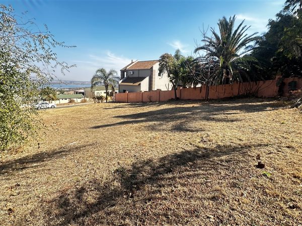 814 m² Land