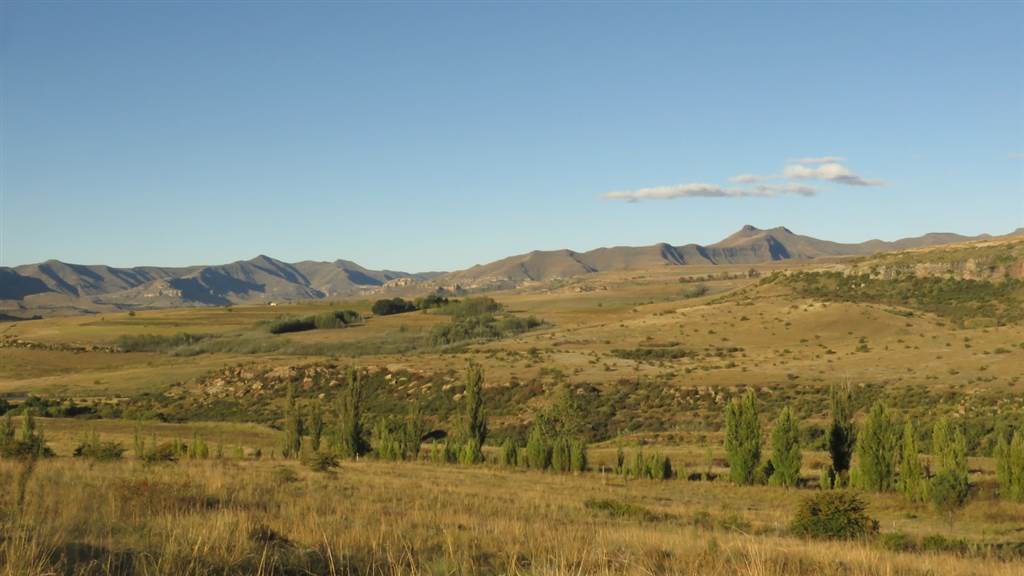 9989 m² Land available in Clarens photo number 20