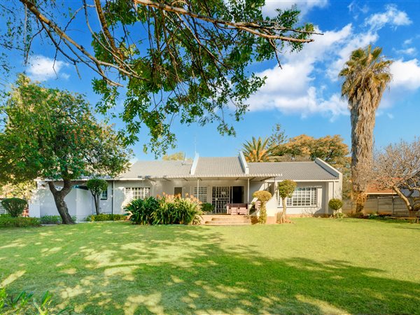 3 Bedroom House 3 Bedroom House
