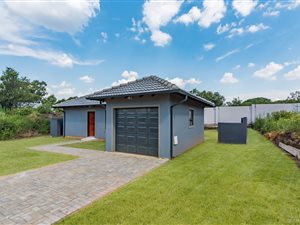 3 Bed House in Mackenzie Park