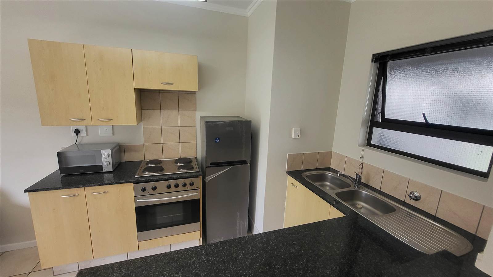 1 Bed Apartment in Sunninghill photo number 7