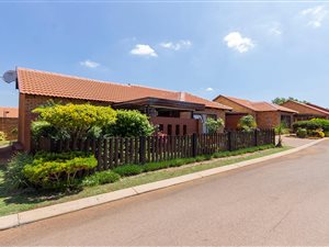 2 Bed Townhouse in Willow Park Manor