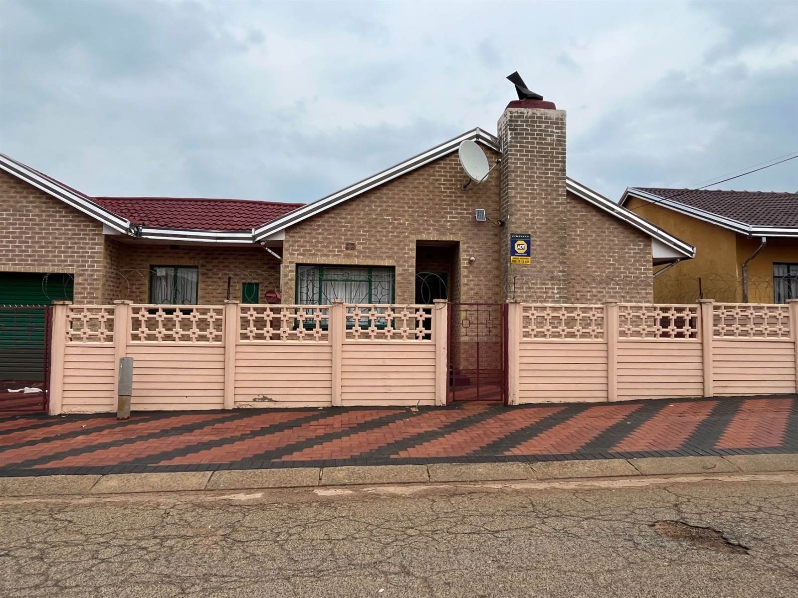 3 Bed House in Sebokeng Zone 14 photo number 1