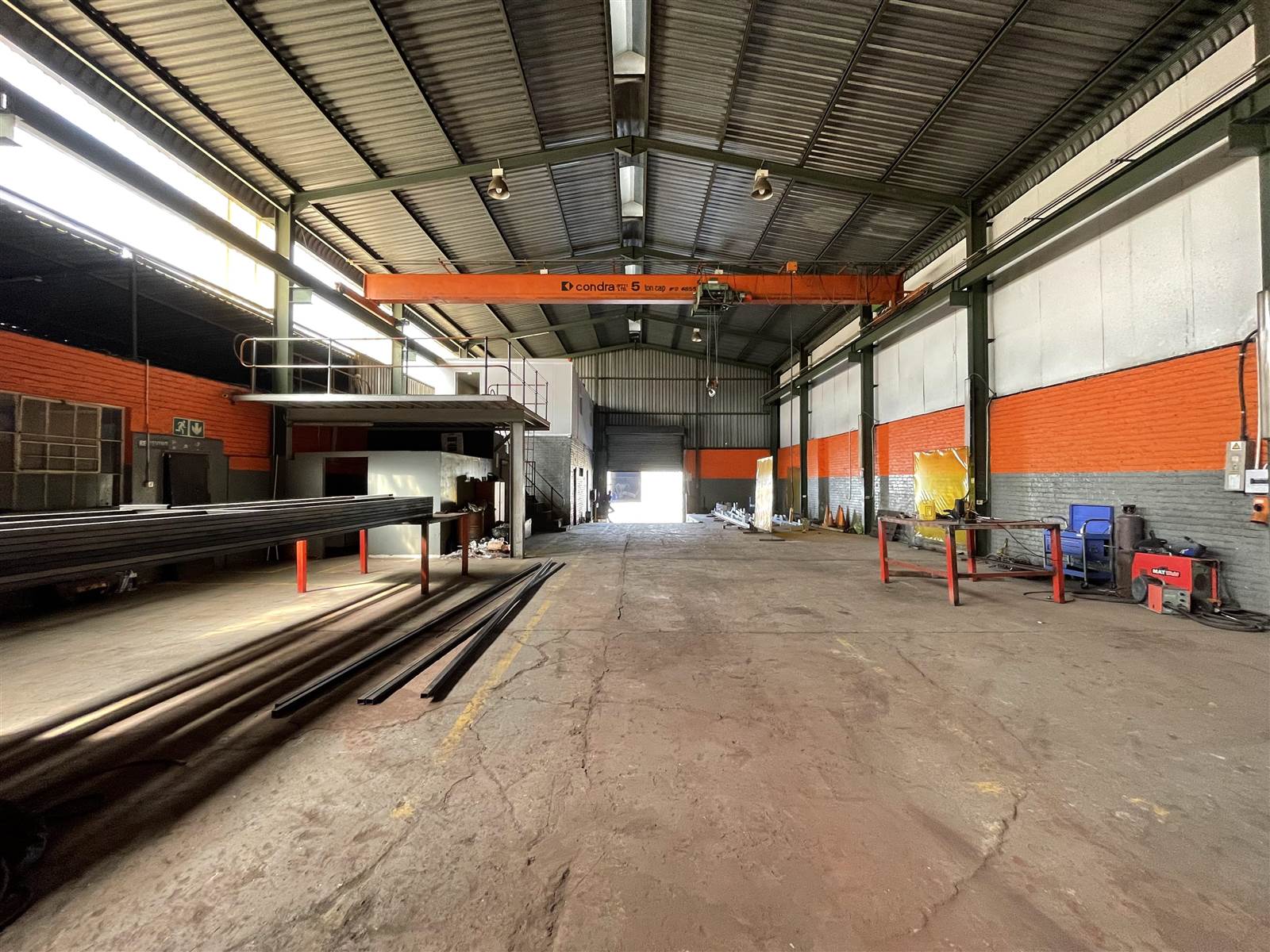 470  m² Industrial space in Driehoek photo number 1