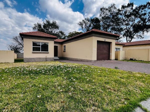 2 Bedroom Townhouse 2 Bedroom Townhouse