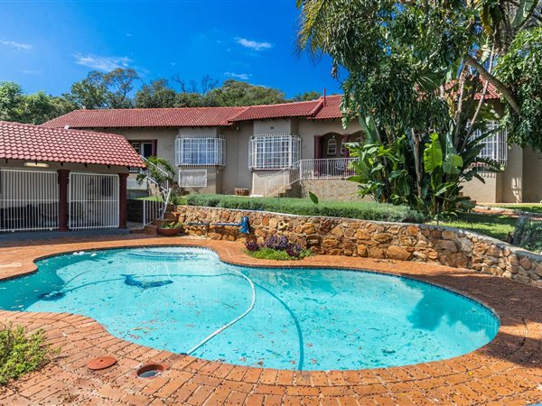 6 Bedroom House 6 Bedroom House