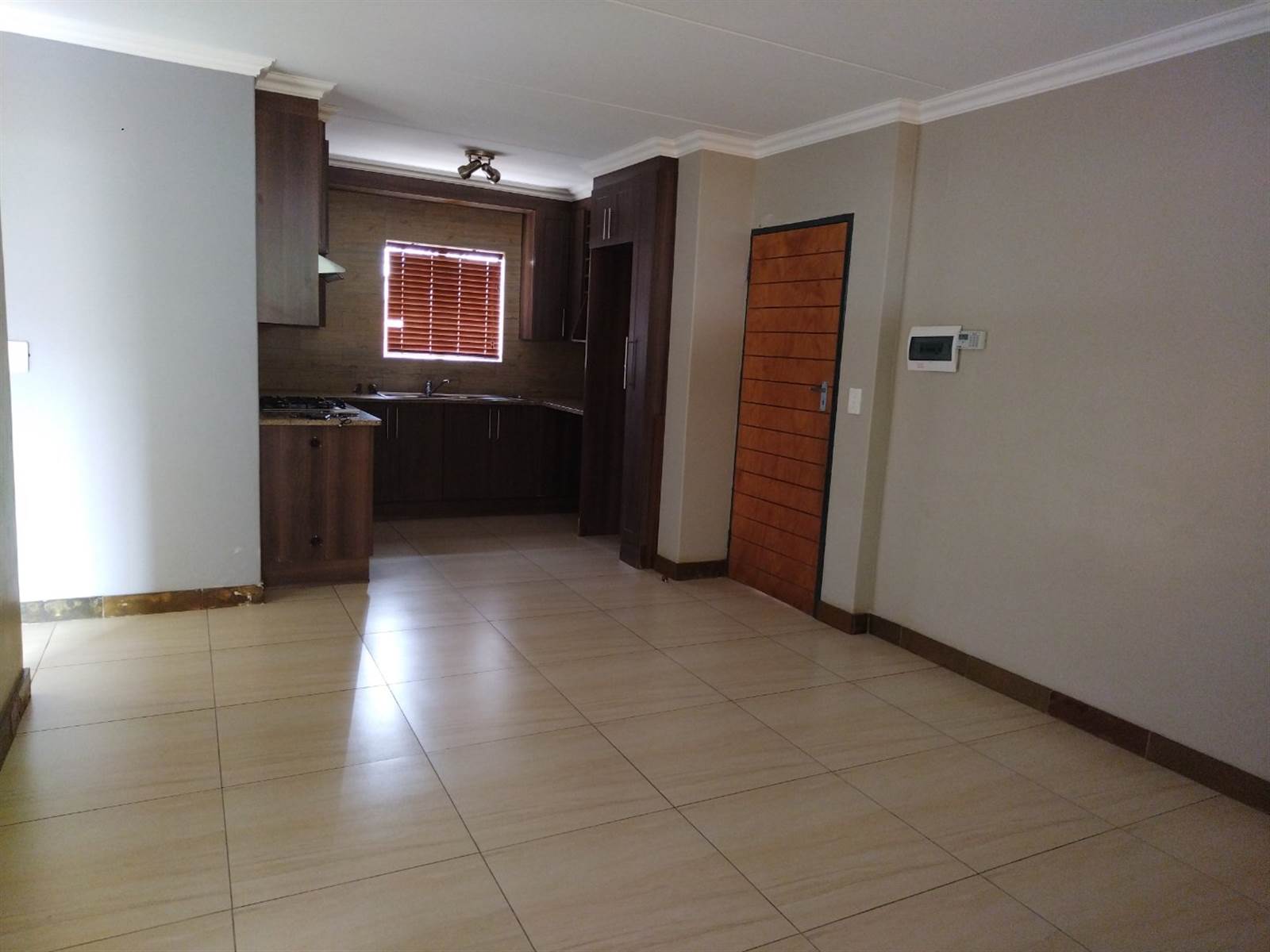 2 Bed Apartment in Pretoria West photo number 2