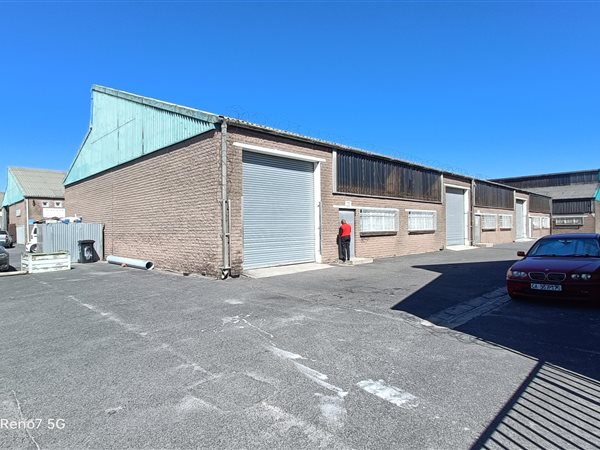 270  m² Industrial space