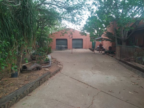 4 Bed House in Rooiberg