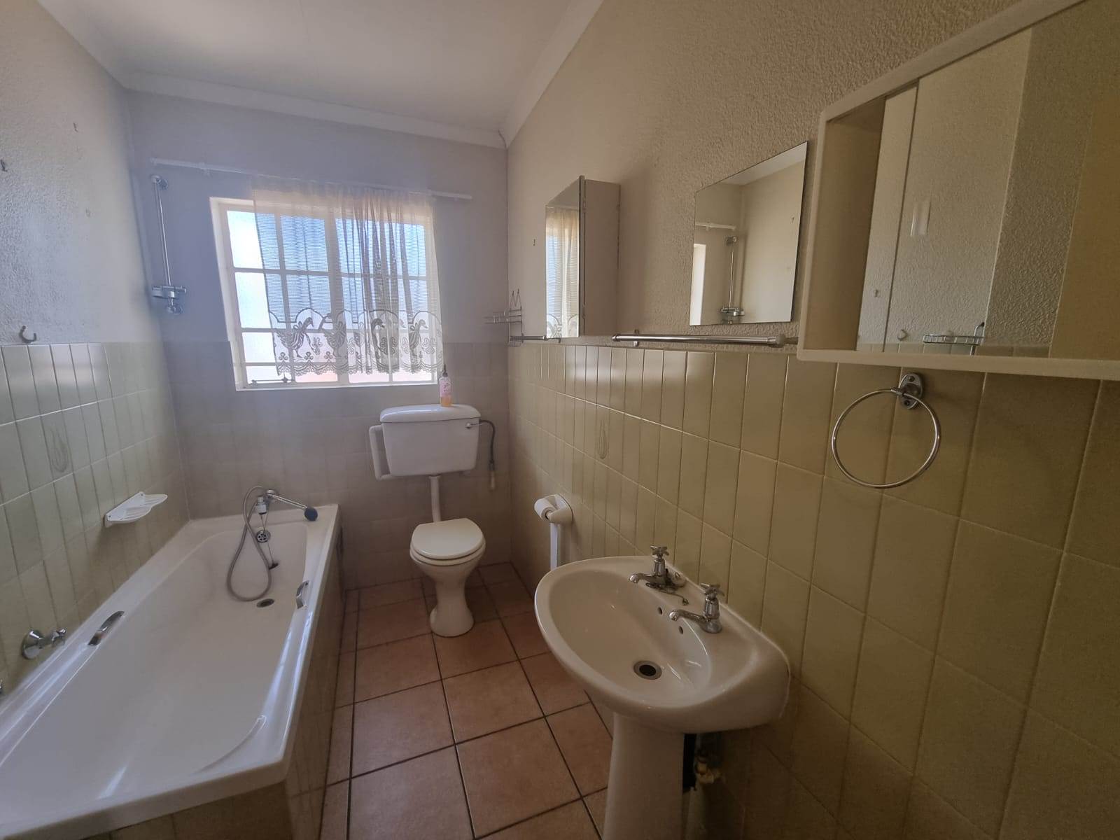 2 Bed Simplex in Krugersdorp North photo number 9