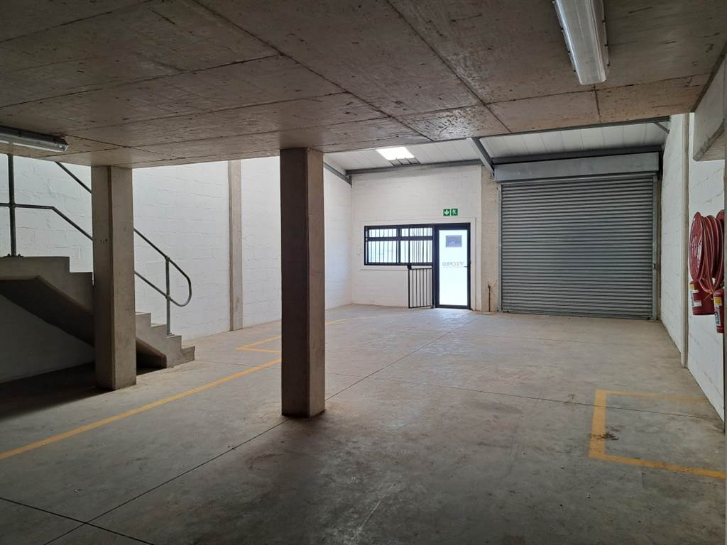 136  m² Industrial space in Cornubia photo number 2