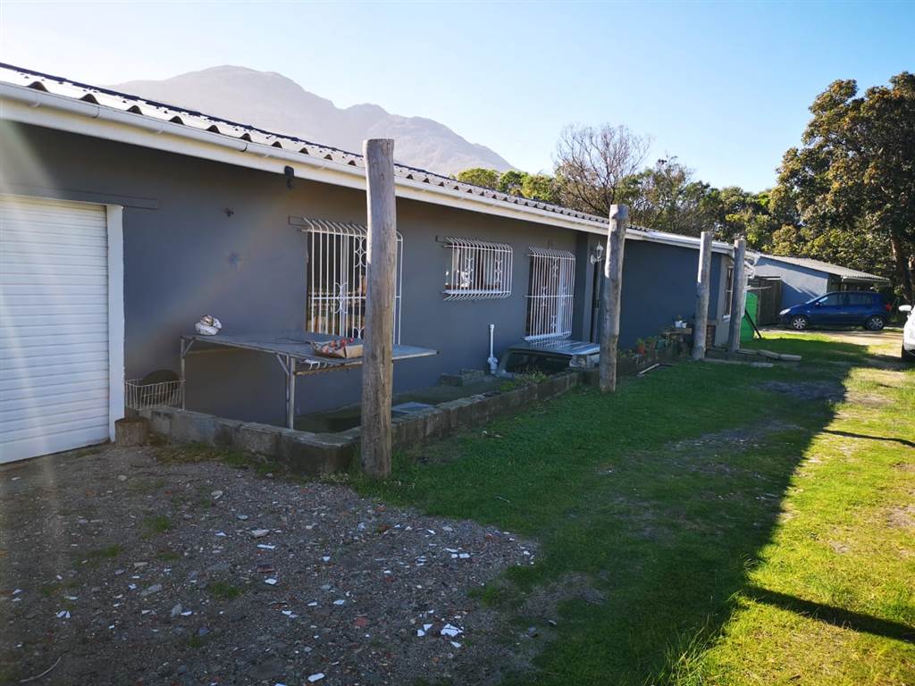 3 Bed House in Pringle Bay photo number 15