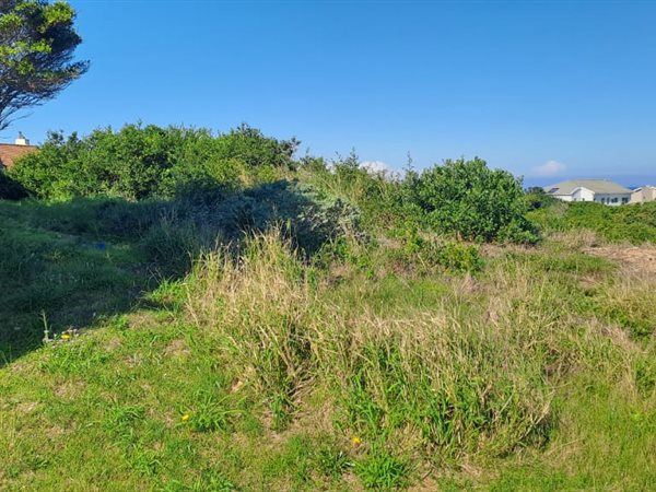 793 m² Land available in Paradise Beach