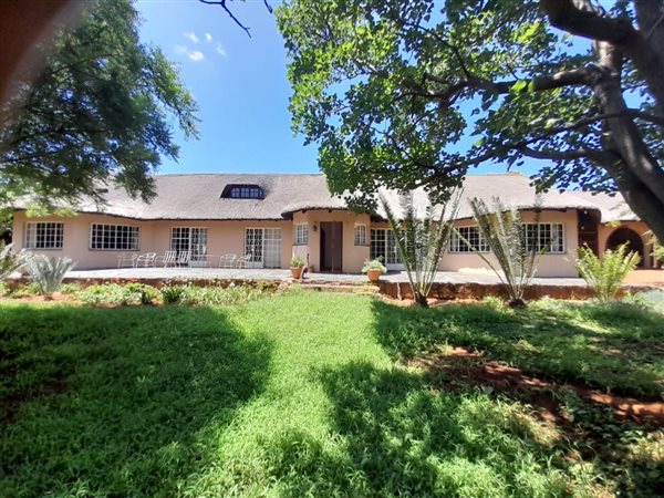 2 ha Farm in Strydfontein and surrounds
