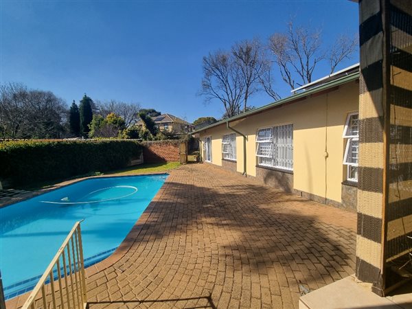 5 Bedroom House 5 Bedroom House