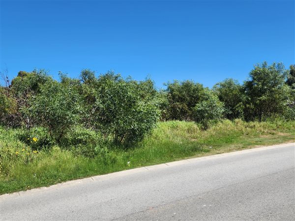 802 m² Land available in Fairview