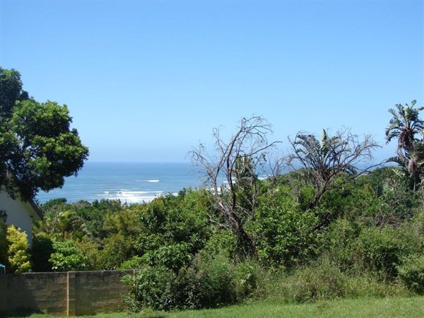 699 m² Land available in Cintsa