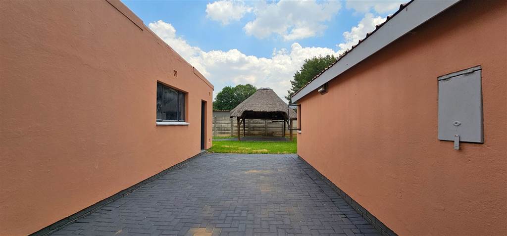 3 Bed House in Sonlandpark photo number 17