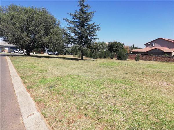 1968 m² Land available in Ebotse Estate
