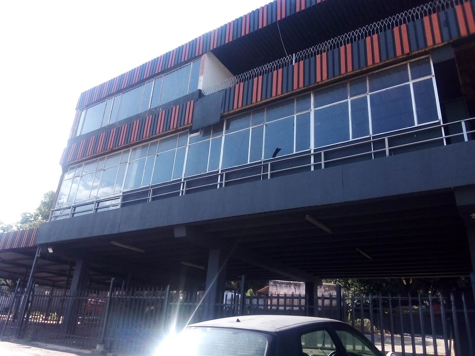 1450  m² Commercial space in Jeppestown photo number 2