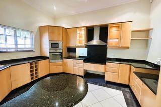 5 Bed House in Bryanston East photo number 10