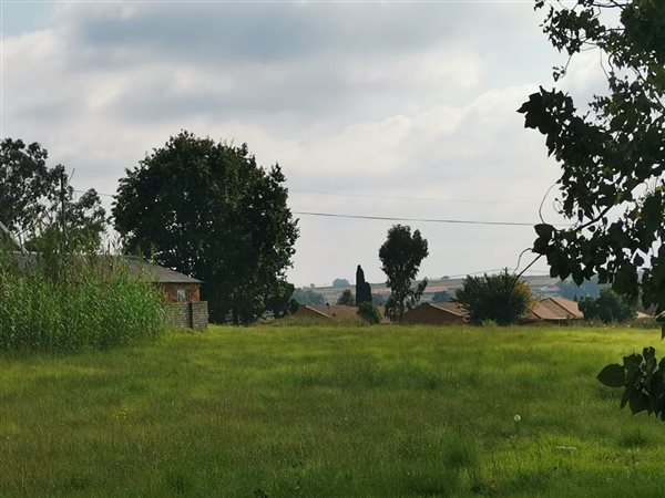 1400 m² Land available in Trichardt