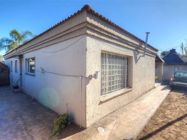 3 Bedroom House 3 Bedroom House