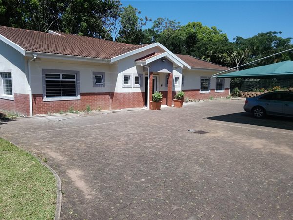 2100  m² Commercial space in Dawncliffe