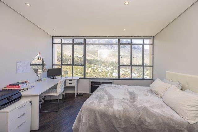 3 Bed Apartment in Vredehoek photo number 19