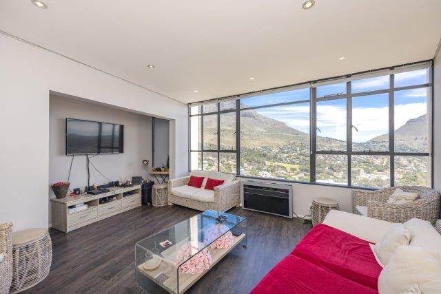 3 Bed Apartment in Vredehoek photo number 8