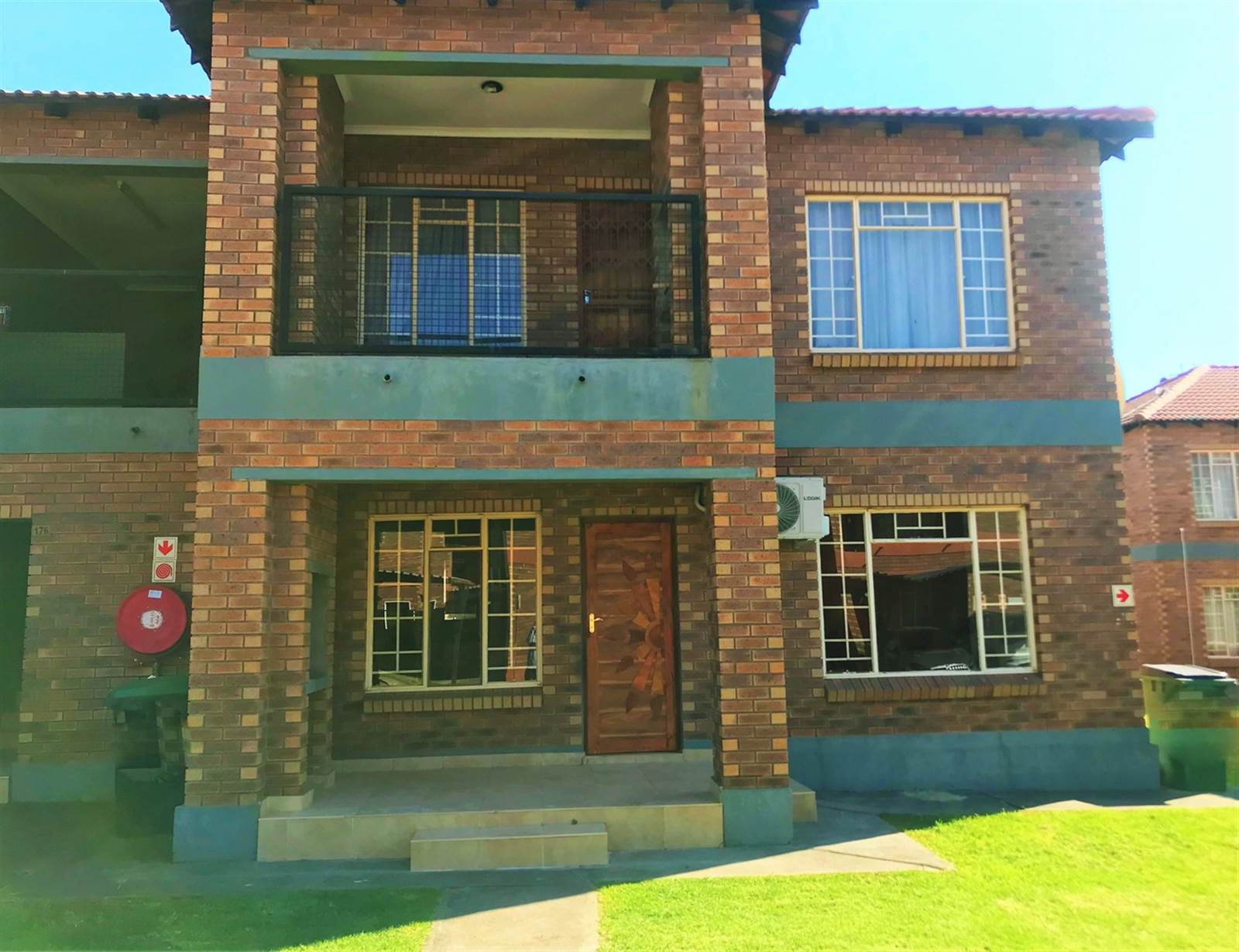 2 Bed Apartment in Waterval East photo number 14