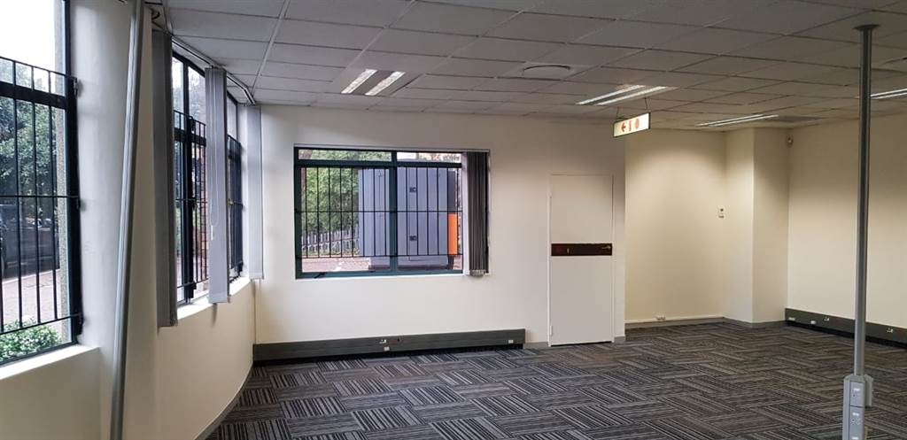 168  m² Office Space in Parktown photo number 7