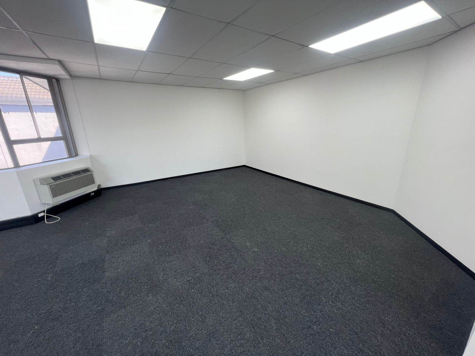 345  m² Commercial space in Tyger Valley photo number 4