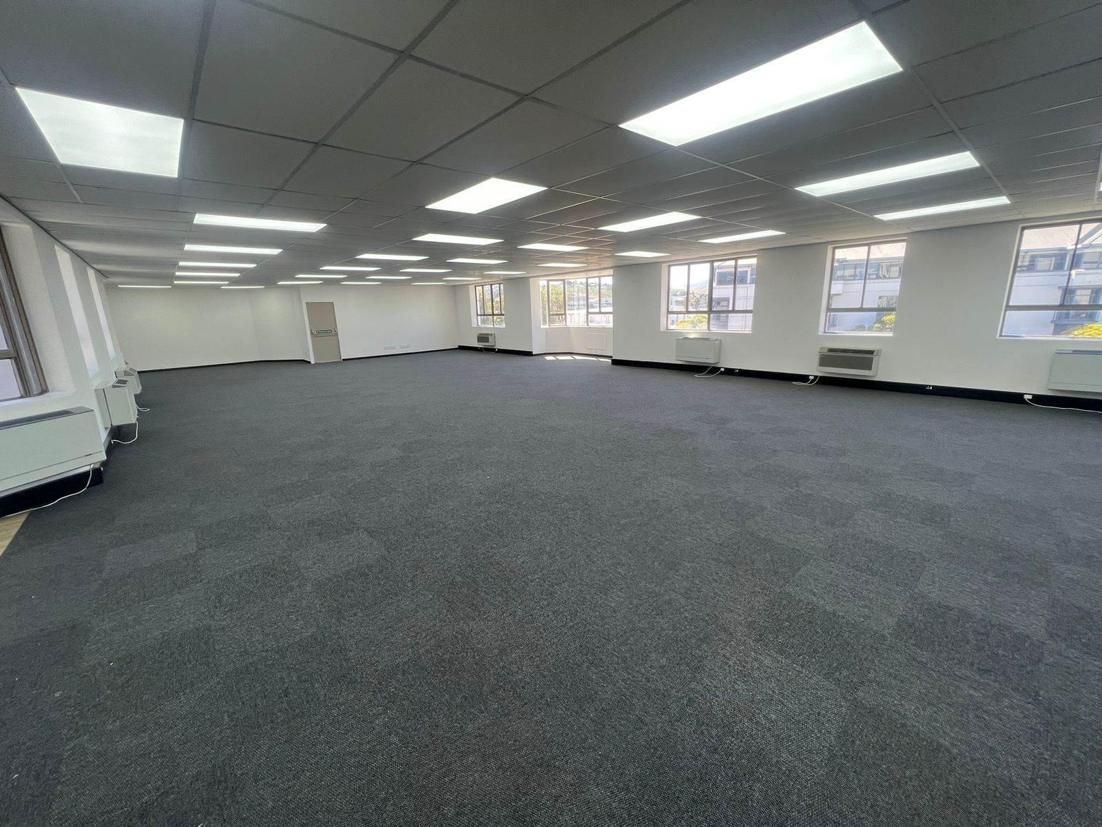 345  m² Commercial space in Tyger Valley photo number 12