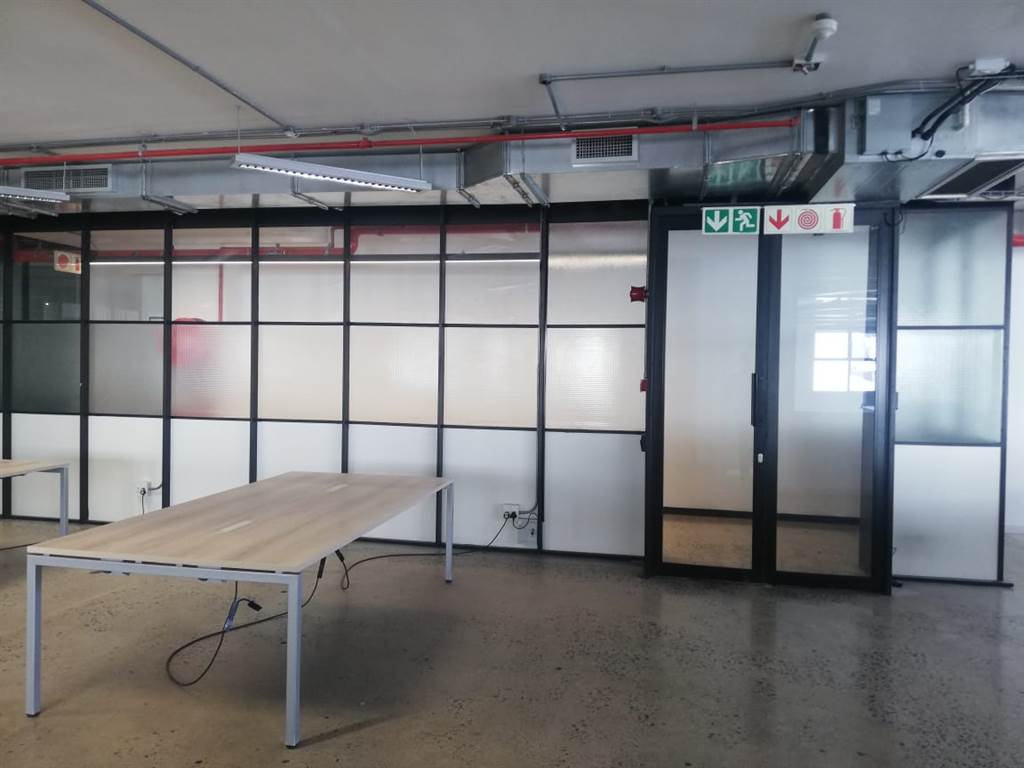 485.68  m² Office Space in Cape Town City Centre photo number 3
