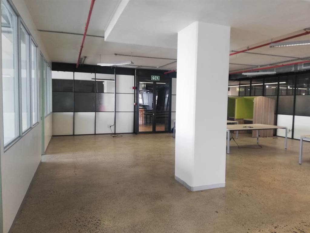 485.68  m² Office Space in Cape Town City Centre photo number 4