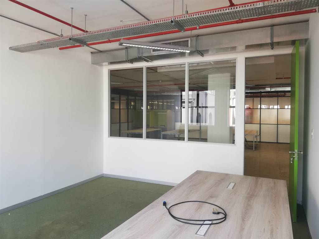 485.68  m² Office Space in Cape Town City Centre photo number 7