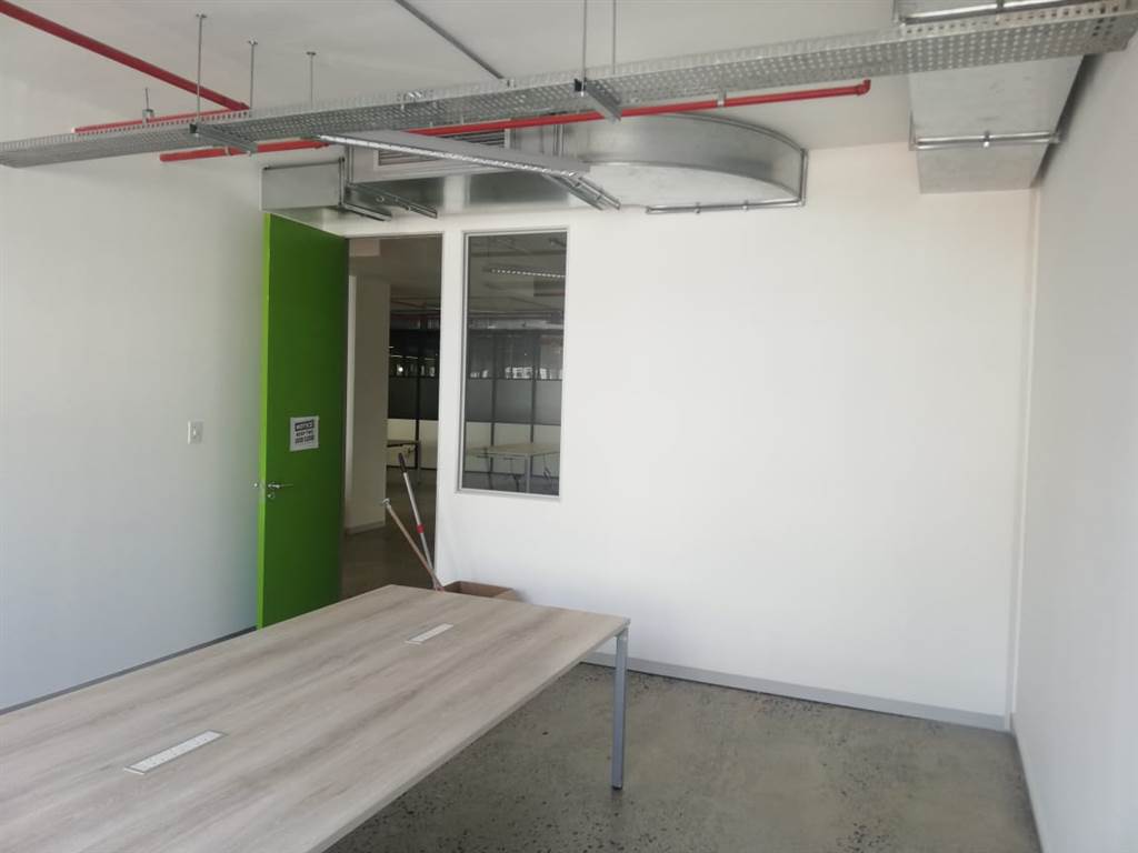 485.68  m² Office Space in Cape Town City Centre photo number 6