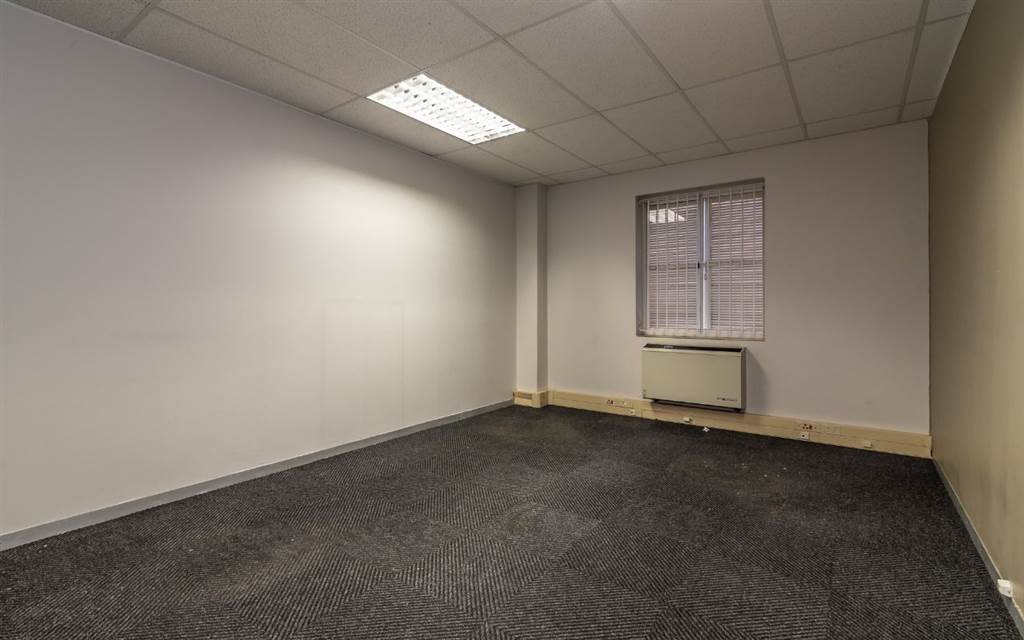155  m² Commercial space in Hyde Park photo number 8