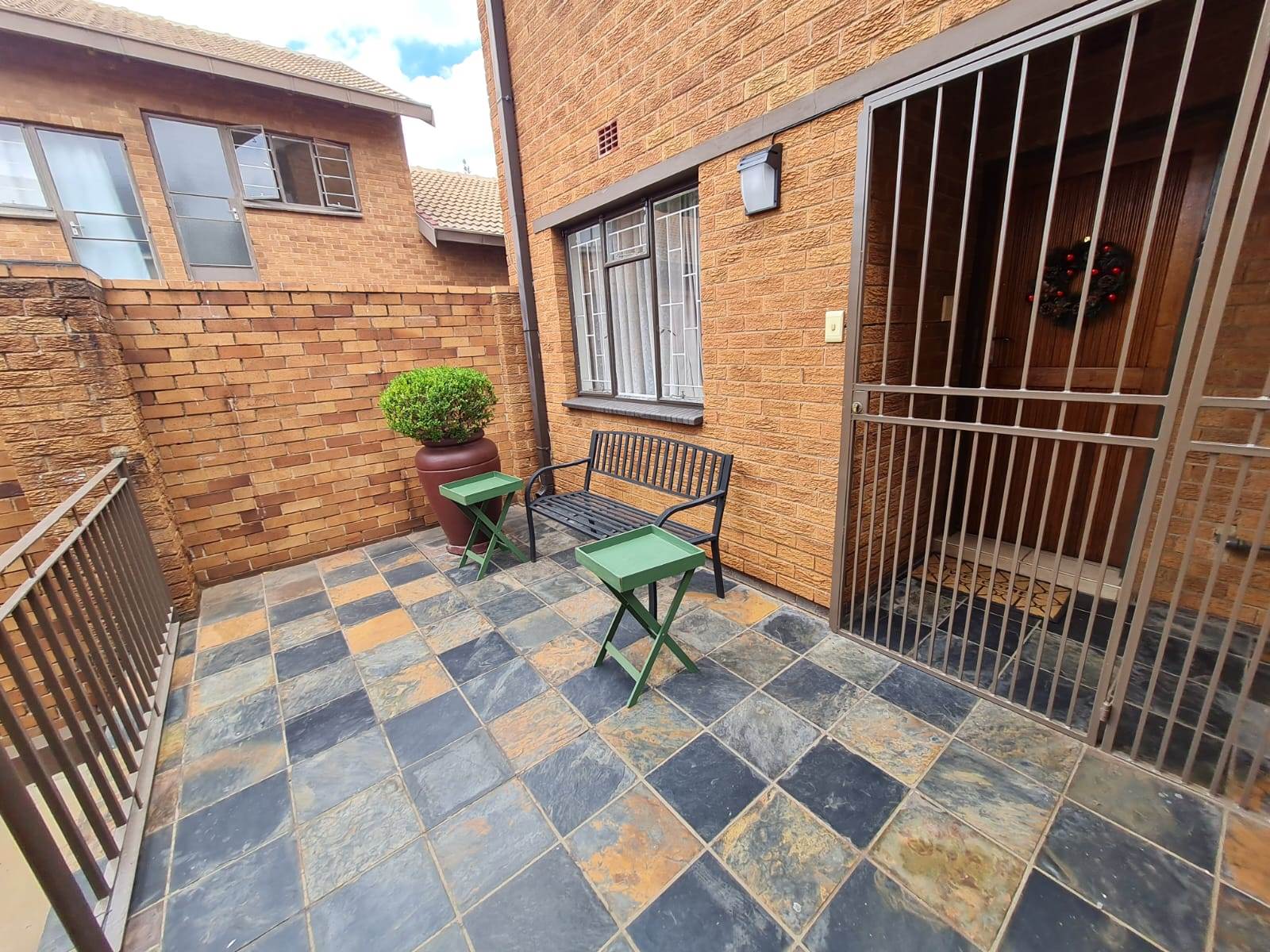 3 Bed Townhouse in Bedfordview photo number 21