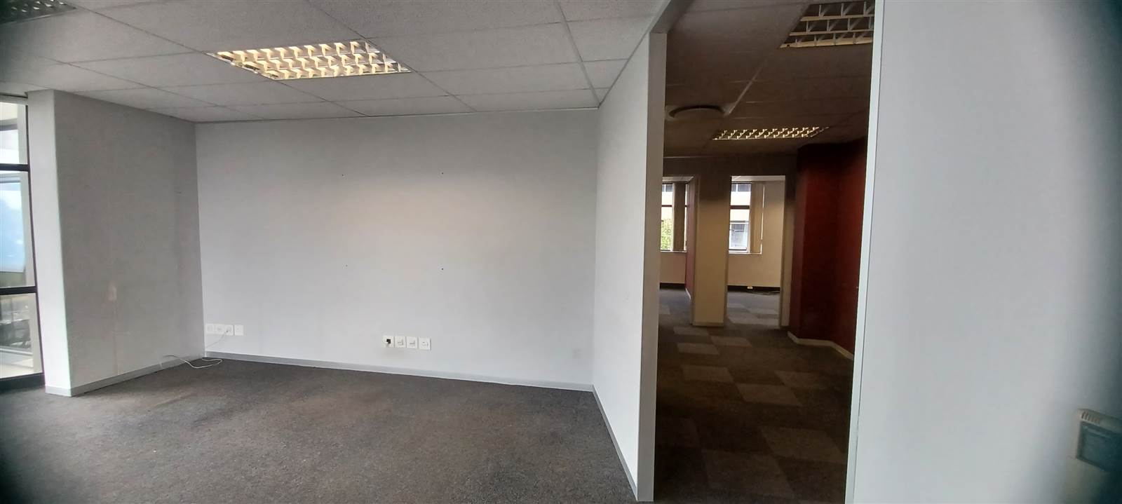 335  m² Commercial space in Sandhurst photo number 12